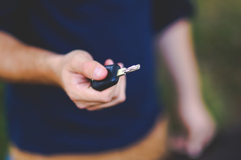 auto uitlenen, autoverzekering, verzekering, ontlener, auto, wagen