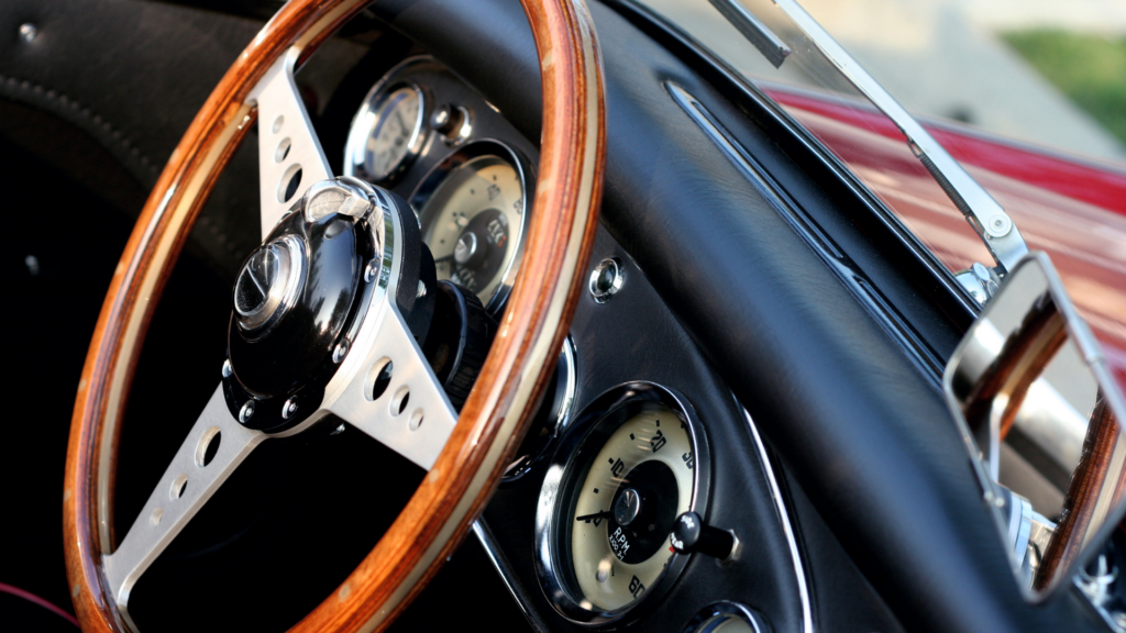 Oldtimerkeuring_Oldtimer cockpit