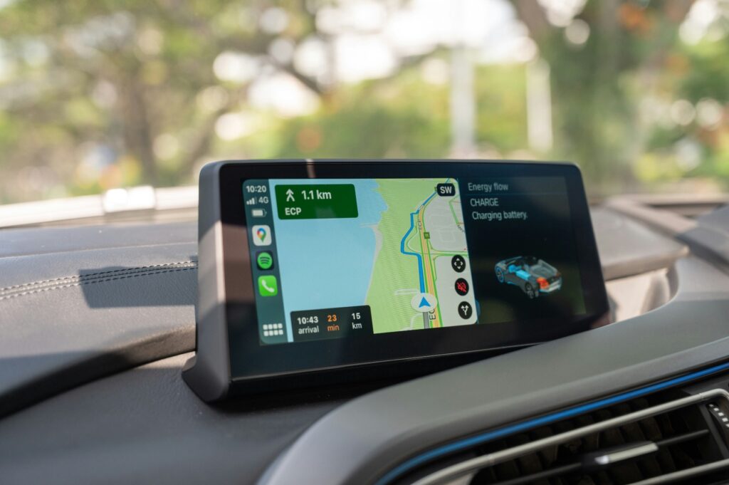 Navigatiesysteem dat open staat via Apple CarPlay