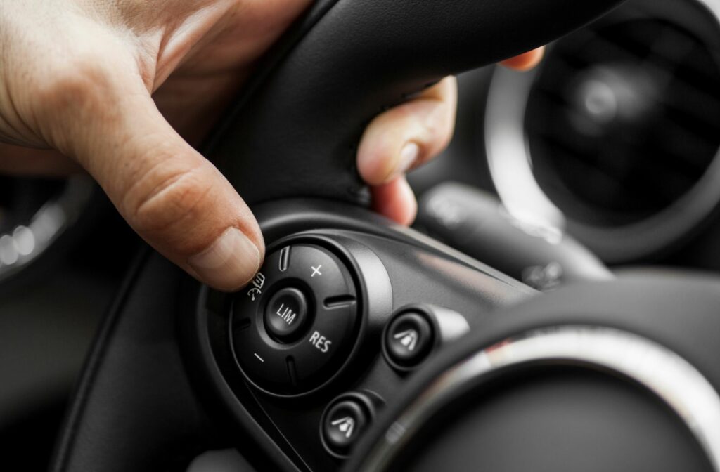 cruise control vs adaptive cruise control
