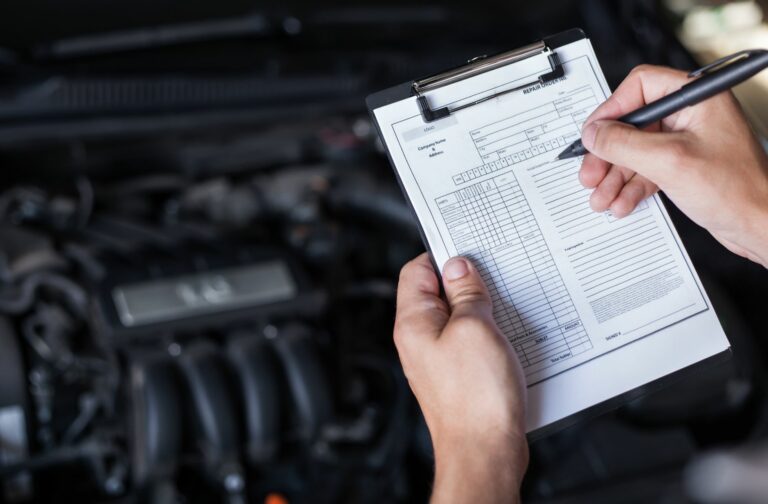 Autokeuring bij een garage laten uitvoeren