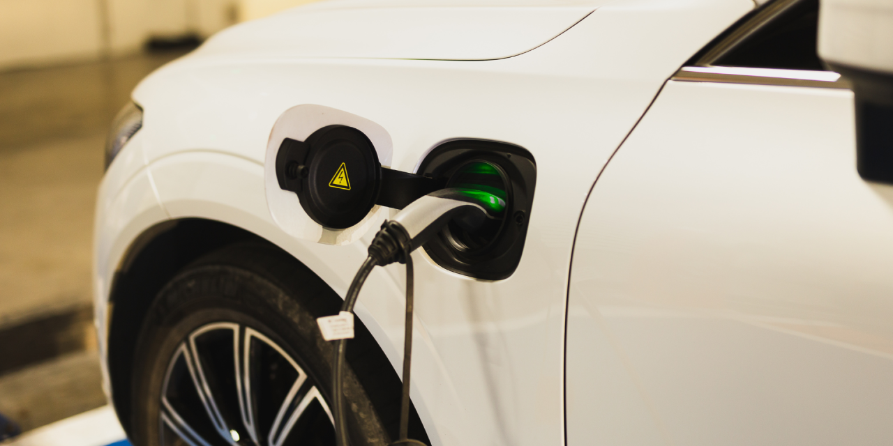 Banner Tweedehands Auto - Zo hou je de EV-batterij van je elektrische wagen in topconditie
