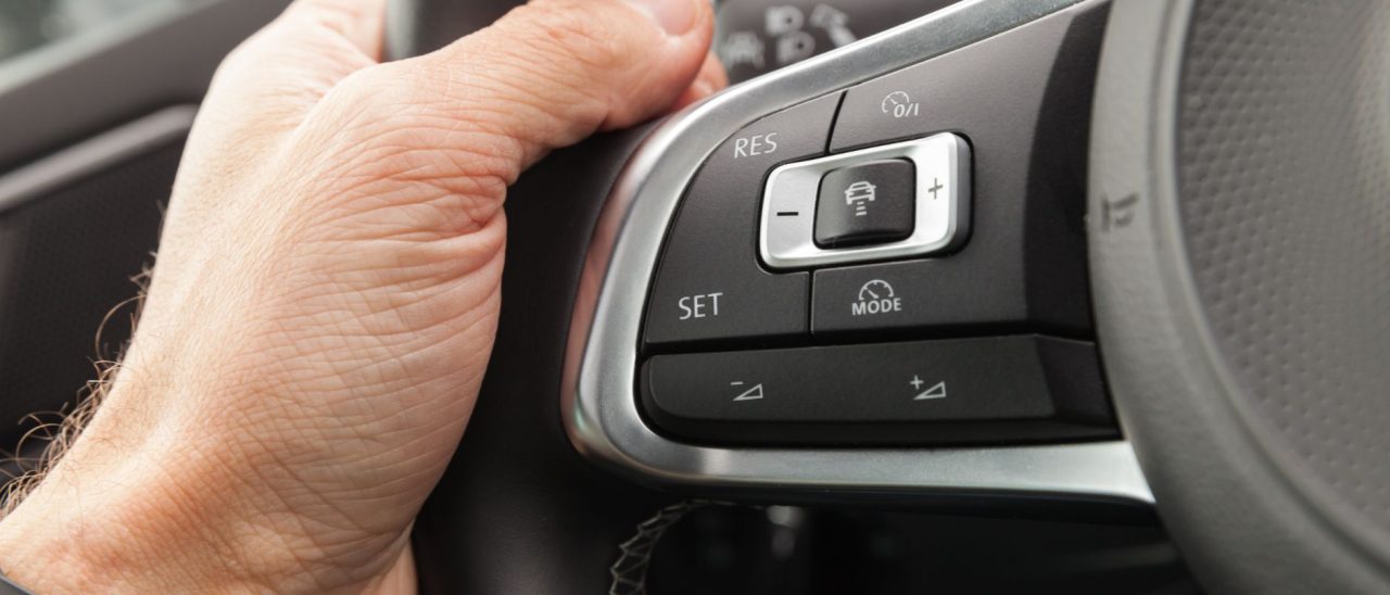 cruise control vs adaptive cruise control